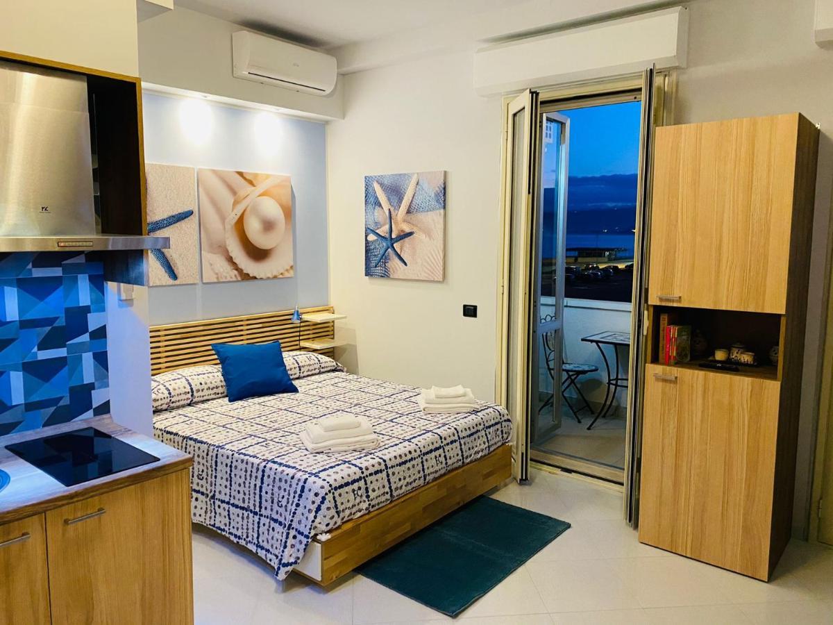 Bed and Breakfast B E B Le Terrazze Sul Mare à Catanzaro Extérieur photo