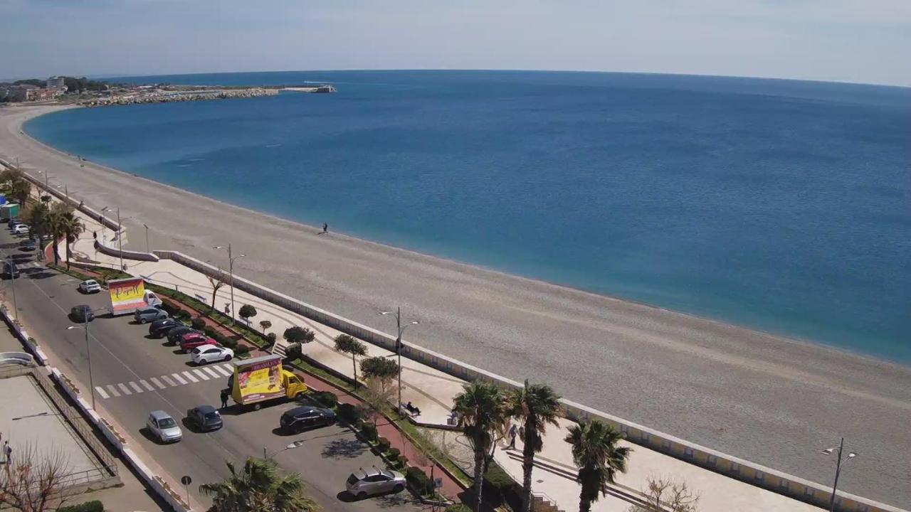 Bed and Breakfast B E B Le Terrazze Sul Mare à Catanzaro Extérieur photo